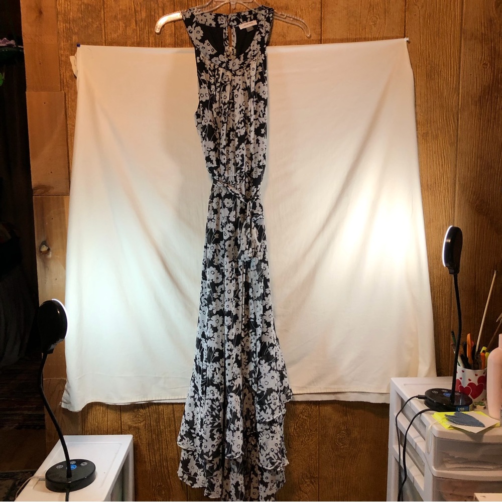 Calvin Klein black/gray floral print sleeveless asymmetrical hem belted dress 10